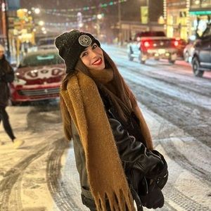 Meet your Posher, María